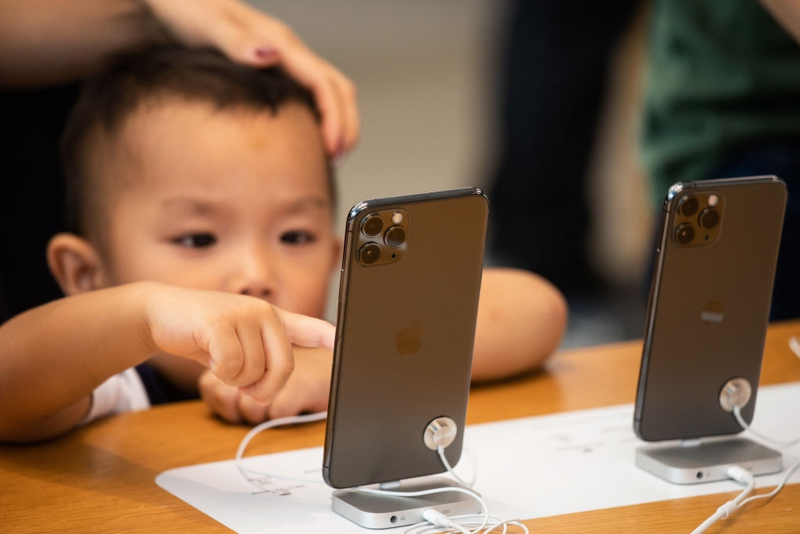 Có nên mua điện thoại cho trẻ 10 tuổi dùng không 4