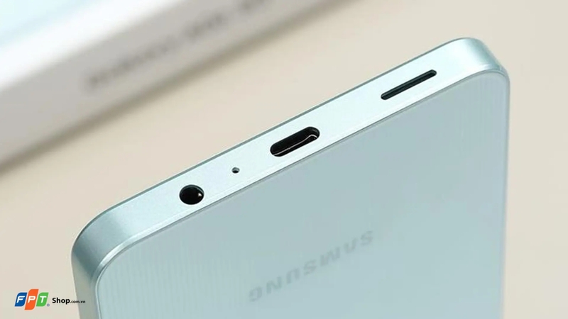 Có nên mua Galaxy A06 không hình 6