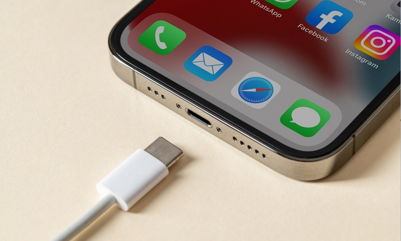 có nên mua iPhone 15 Pro Max bản Mỹ 7.jpg