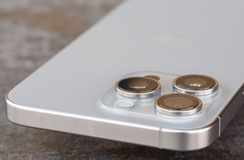 Có nên mua iPhone 15 Pro Max năm 2026 3