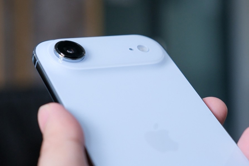 Có nên mua iPhone Air cũ không 8