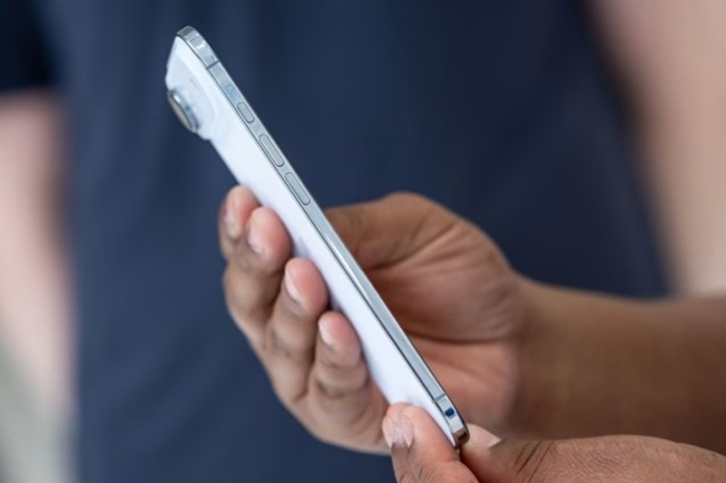 Có nên mua iPhone Air cũ không 3