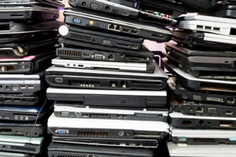 Có nên mua laptop cũ không? Góc nhìn thực tế năm 2026