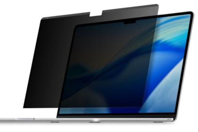 Nên chọn miếng dán đúng kích thước màn hình laptop