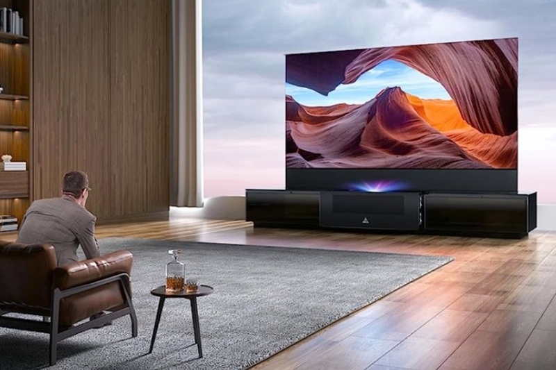 Tivi 85 inch phù hợp với người thường xuyên xem phim và các chương trình thể thao tại nhà