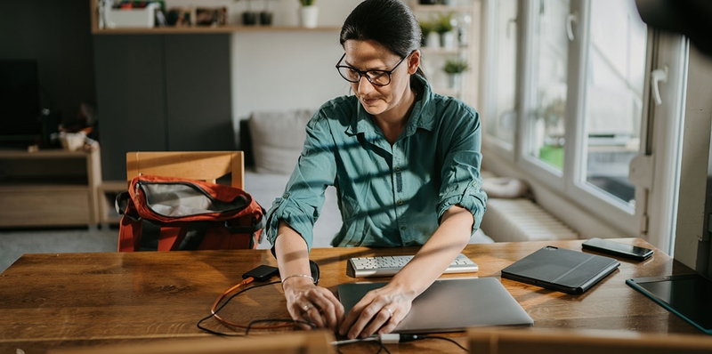 có nên sạc laptop liên tục không 4.jpg