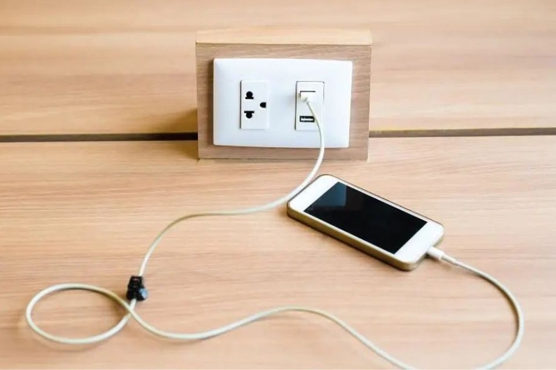 Nên sạc ở nơi mát mẻ