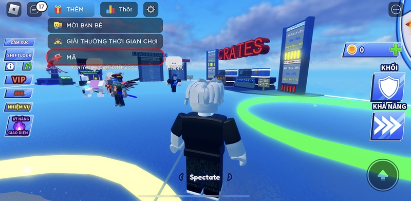 Nhấn vào MÃ trong game Blade Ball