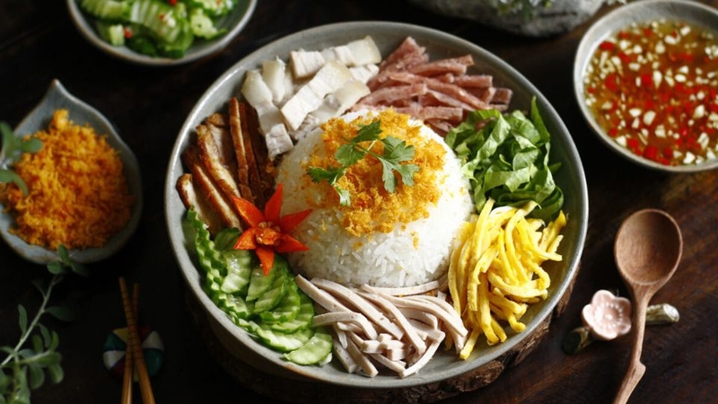 Cơm âm phủ là gì?