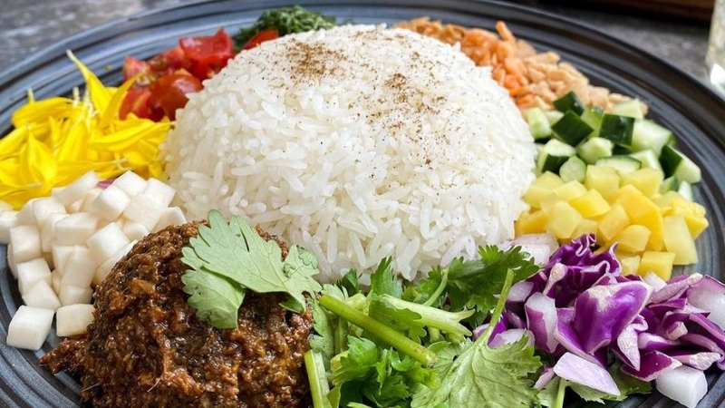 Quán cơm O Hồng