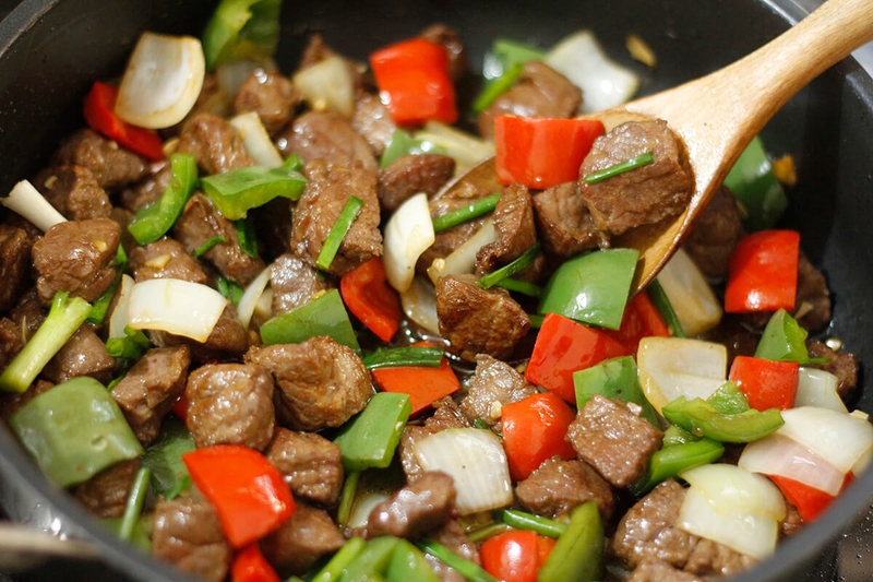 cơm chiên bò lúc lắc 5