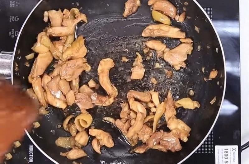 cơm chiên gà xé ảnh 3