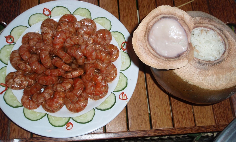 Cơm dừa tôm rang Bến Tre 1