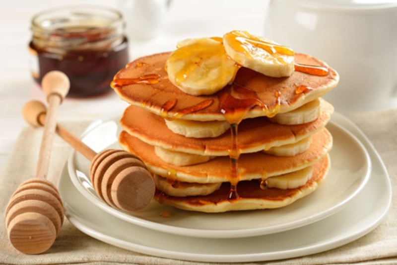 Bánh pancakes bằng bột nguyên cám