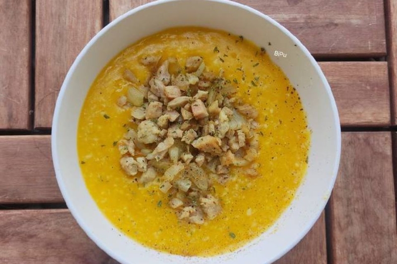 Cháo yến mạch bí đỏ eat clean