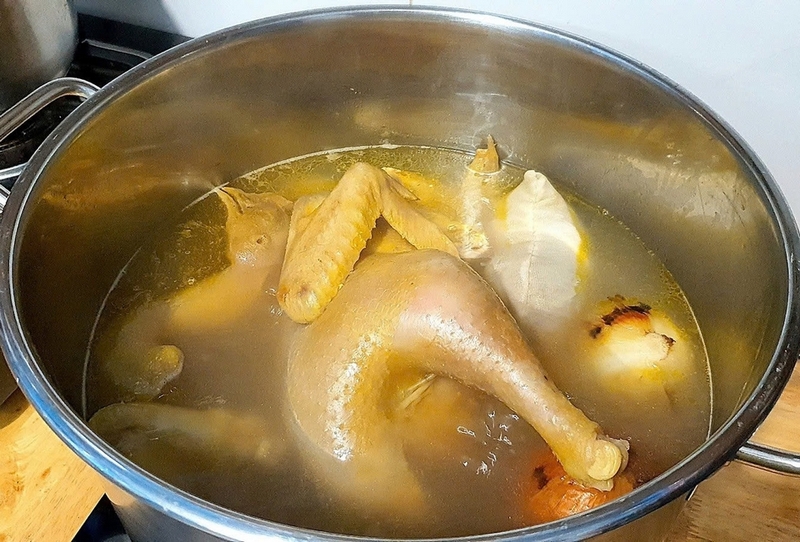 cơm gà lá dứa ảnh 2