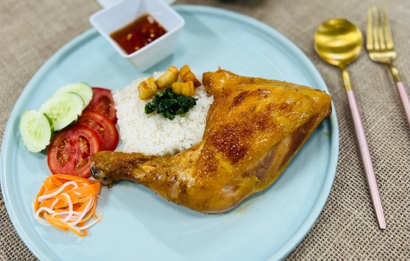 cơm gà nướng 9