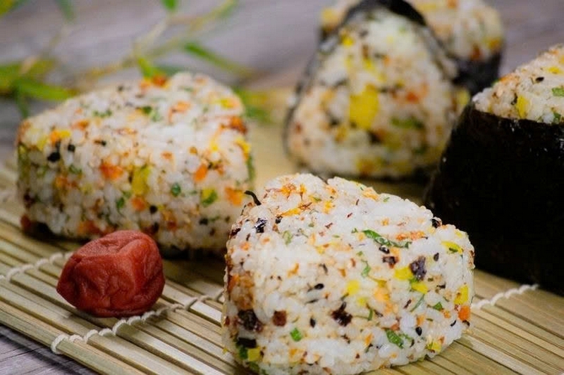 Cơm nắm bao nhiêu calo ảnh 6