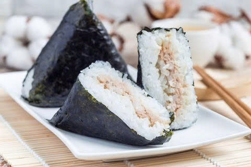 Cơm nắm bao nhiêu calo ảnh 1