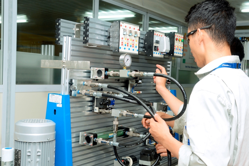 Thích môi trường thực hành kỹ thuật