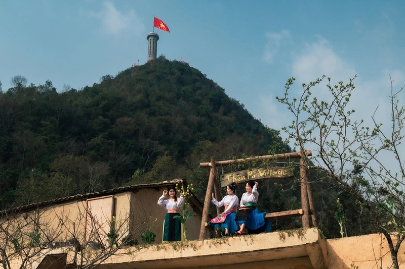 Cột cờ Lũng Cú ở đâu 5