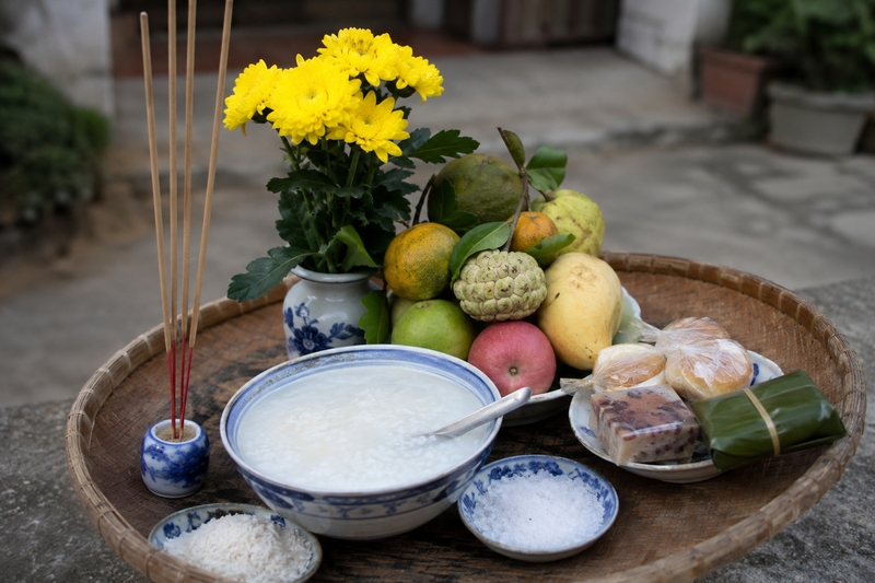 Nên đặt mâm cúng cô hồn ở đâu?