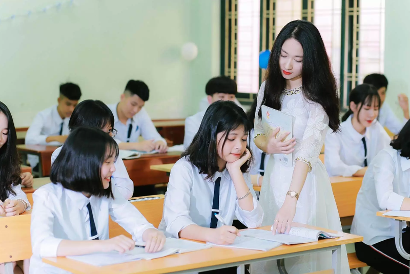 nganh su pham dia ly lich su