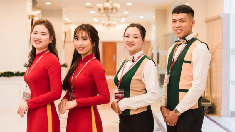 Nhóm ngành Du lịch - Dịch vụ