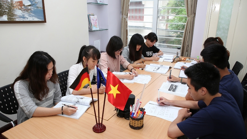 Học sinh khối D92 nên cố gắng học tập và rèn luyện tiếng Đức