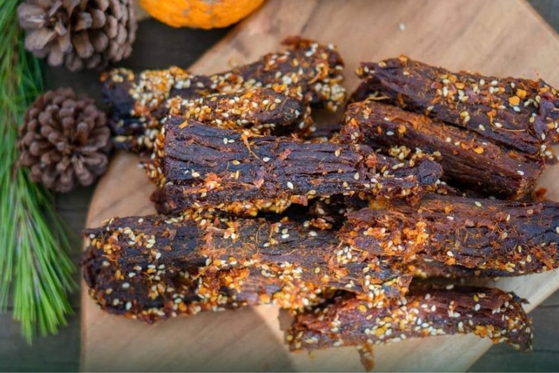 Thịt hun khói đặc sản Măng Đen