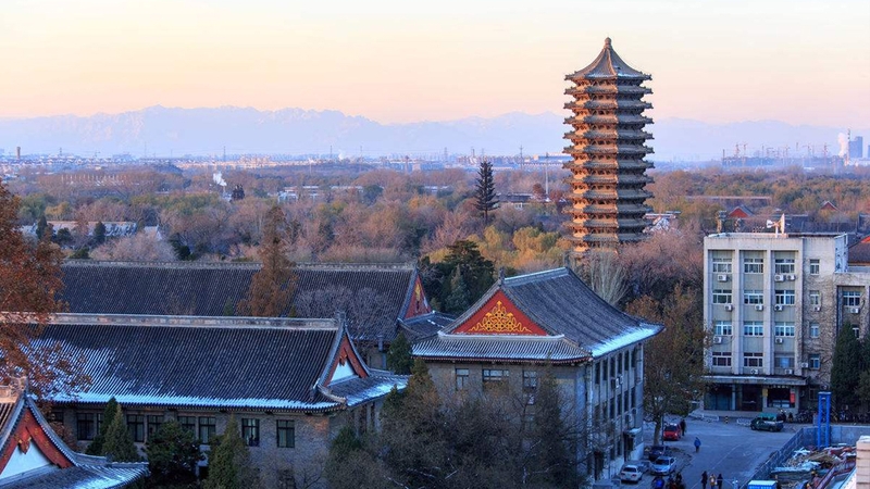 Khung cảnh một góc trường khi nhìn từ trên cao