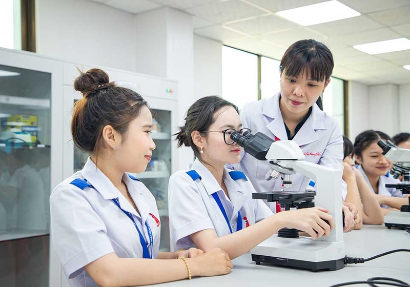 Điểm chuẩn Đại học Công nghệ Đồng Nai 2025 - 04