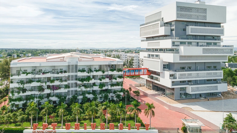 Một góc khuôn viên Đại học FPT cực hiện đại