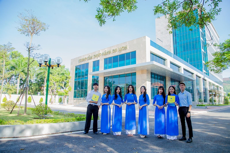 Điểm chuẩn Đại học Hạ Long 2025 - 06