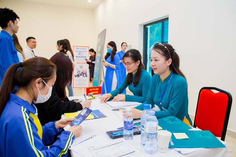 Điểm chuẩn Đại học Hạ Long 2025 - 04