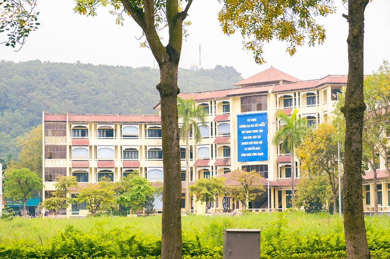 Điểm chuẩn Đại học Hải Phòng 2025 - 02