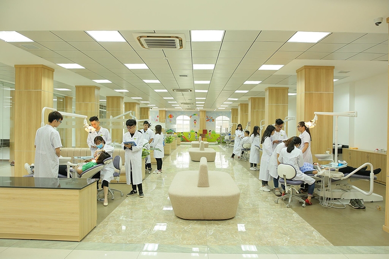 Đại học Kinh doanh và Công nghệ Hà Nội điểm chuẩn - 05