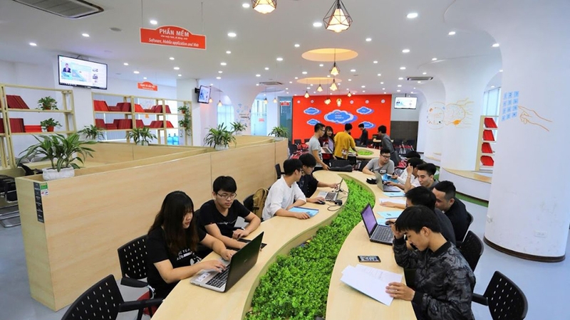 Điểm chuẩn Đại học Kinh doanh và Công nghệ Hà Nội 2025 - 03