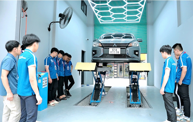 Điểm chuẩn Đại học Kinh tế kỹ thuật Bình Dương 2025 - 03