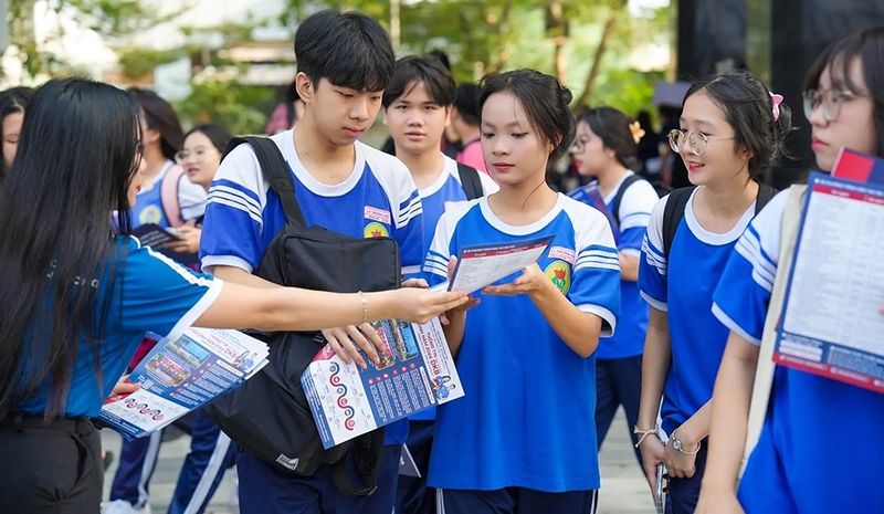 dai-hoc-kinh-te-ky-thuat-binh-duong-05.jpg