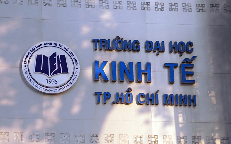 Điểm chuẩn Đại học Kinh tế TP.HCM 2025 - 02