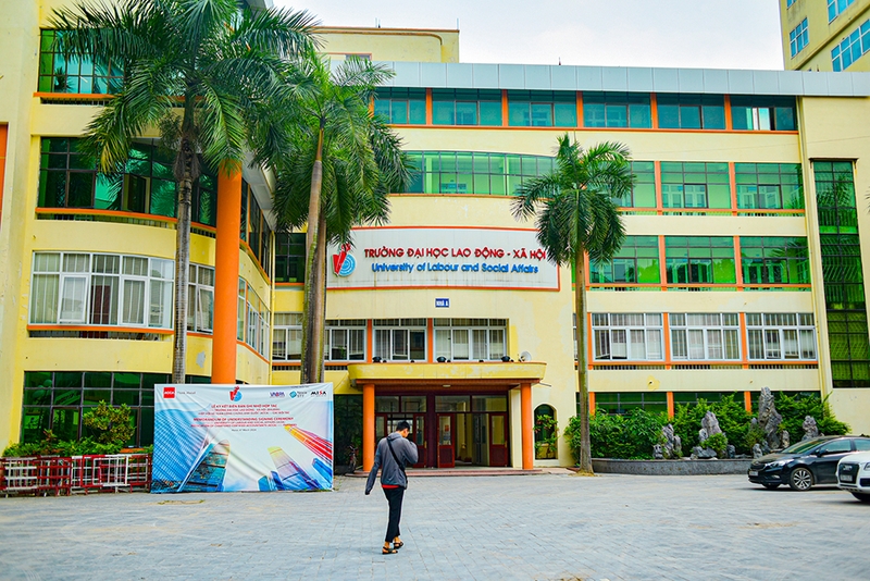 Đại học Lao động - Xã hội điểm chuẩn 2025 - 04
