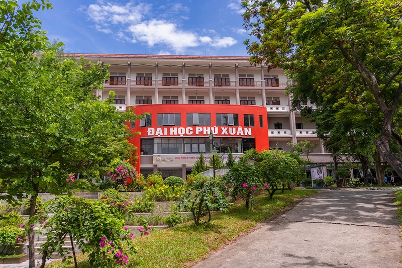 Điểm chuẩn Đại học Phú Xuân 2025 - 05
