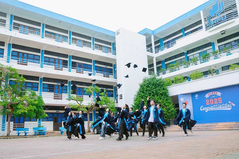 Điểm chuẩn Đại học Quản lý và Công nghệ Hải Phòng 2025 - 02