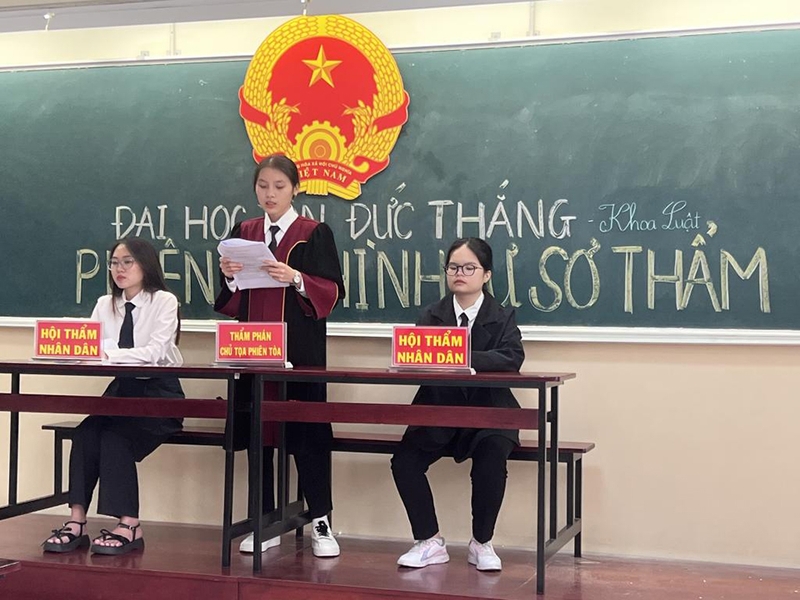 Tôn Đức Thắng điểm chuẩn 2024 - 09