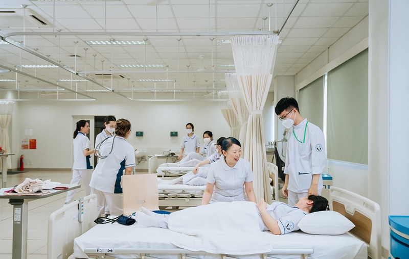 Điểm chuẩn Đại học Y khoa Tokyo Việt Nam 2025 - 05