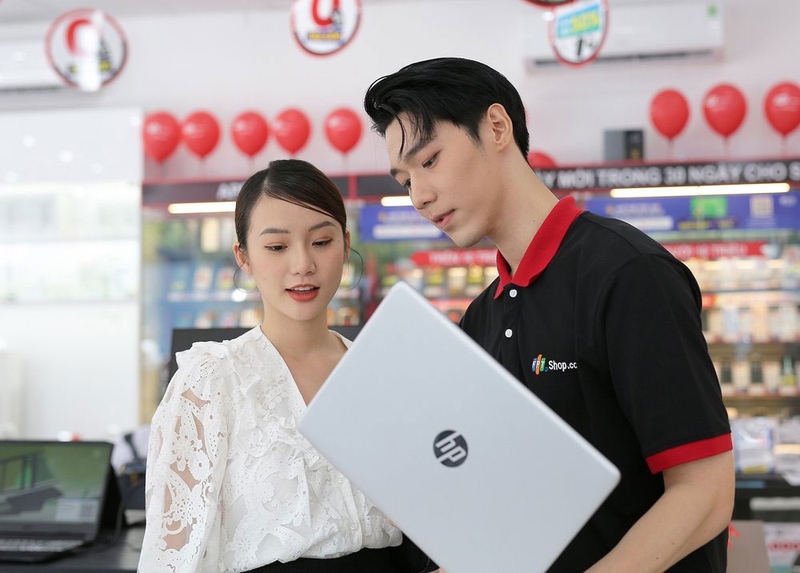 dai-tiec-sale-he-giam-den-50percent-207248-3.jpg
