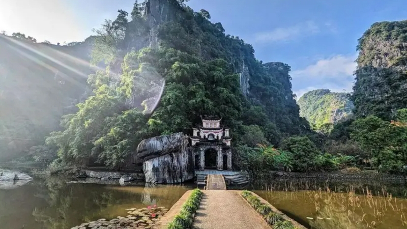 Động Tràng An và Tam Cốc