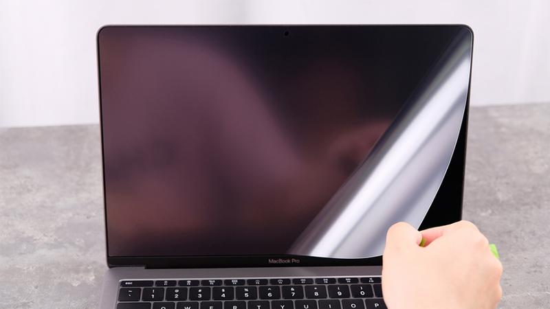 Dán màn hình chống nhìn trộm MacBook 4