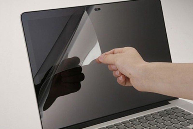 dán màn hình MacBook 9